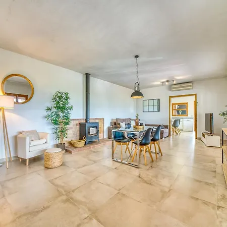 With Panaromic Views In Mallorca Hébergement de vacances